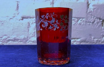 Граненый стакан рубинового стекла русский антикварный